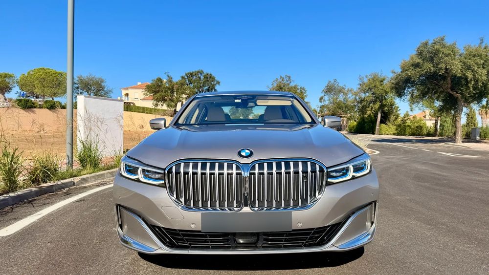 BMW 730