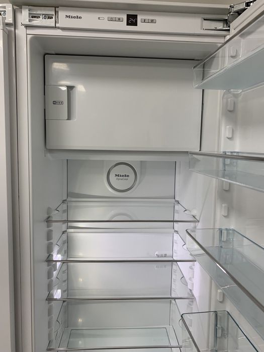 Холодильник Miele K37282