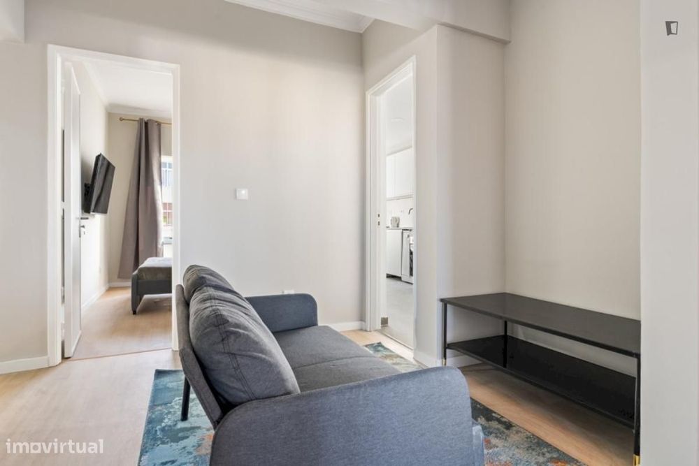 Quarto - localizado em Amadora Lisbon