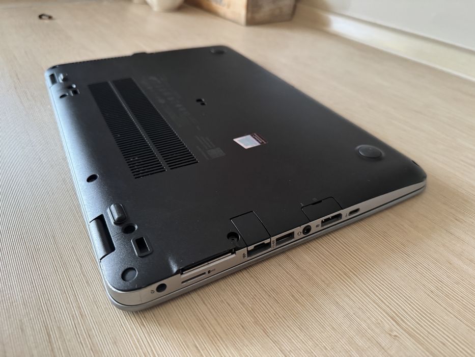 HP Elitebook  G4 i7