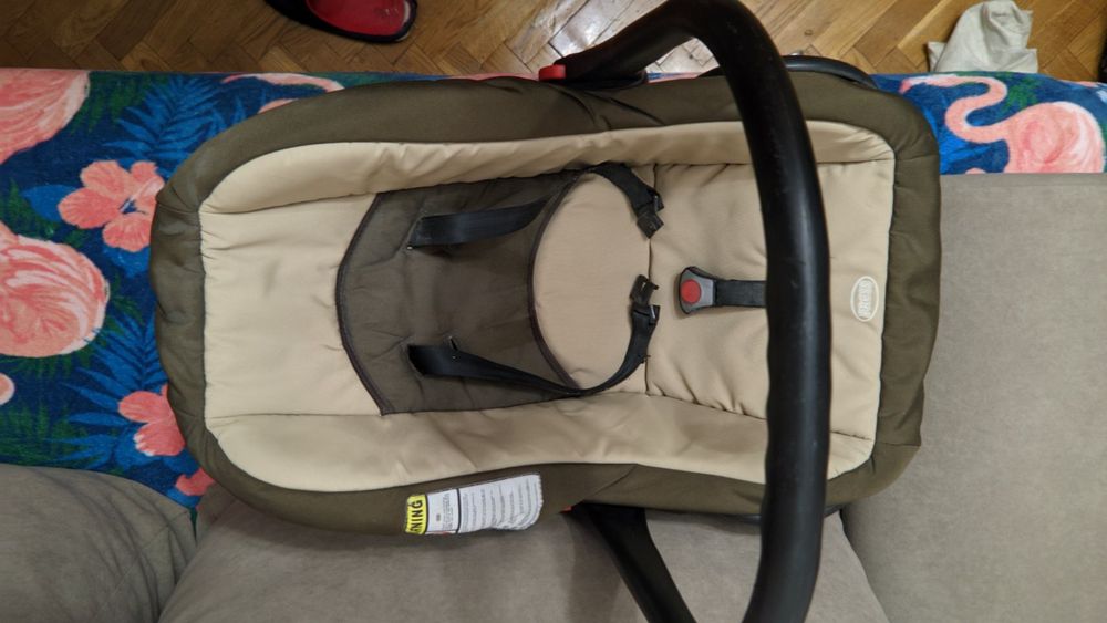 Автомобільне дитяче крісло 0-10 кг