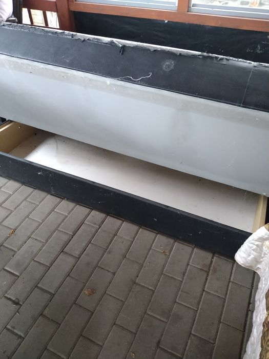 Dwie wersalki z eko skóry