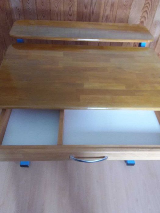 Парта школьная с регулировкой