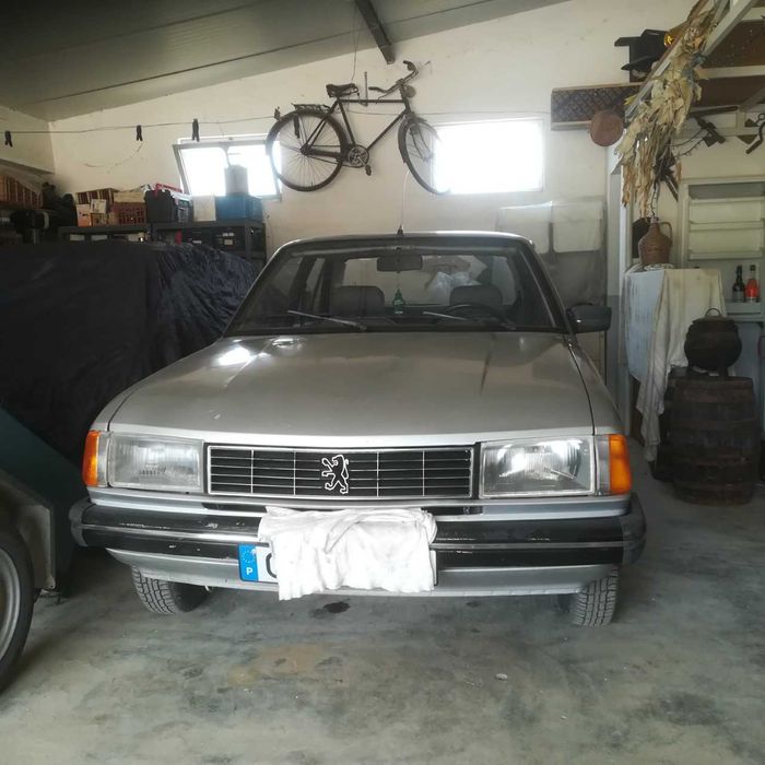 Peugeot 305 - Young  Timer