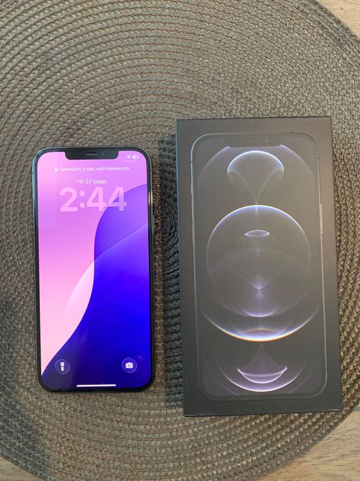 Телефон IPhone 12Pro Max