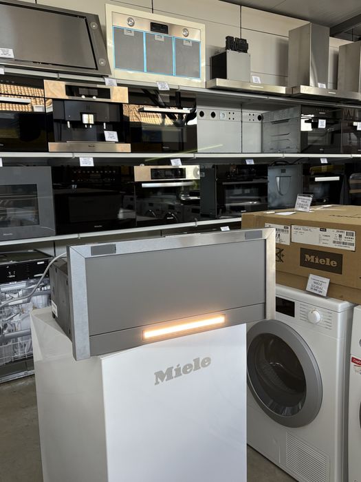 Вбудована телескопічна витяжка Miele DAS 2620 Німеччина