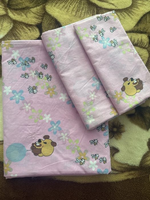 Постільний набір в дитяче ліжечко