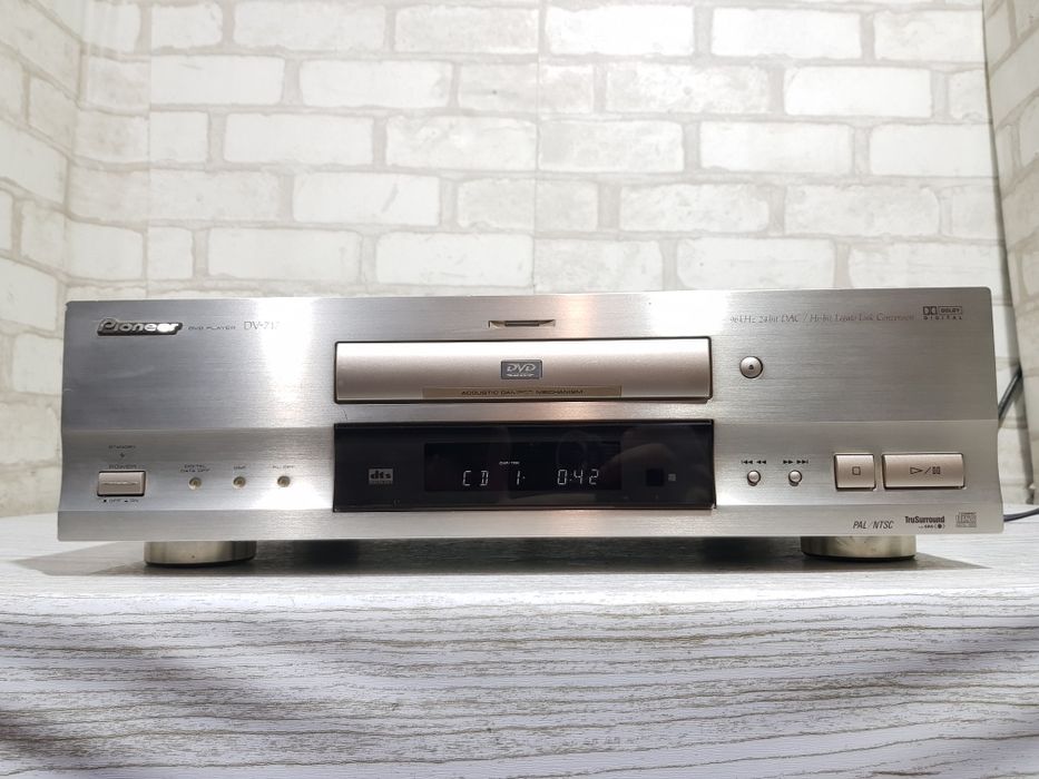 Програвач CD/DVD дисків PIONEER DV-717,б/у з Німеччини