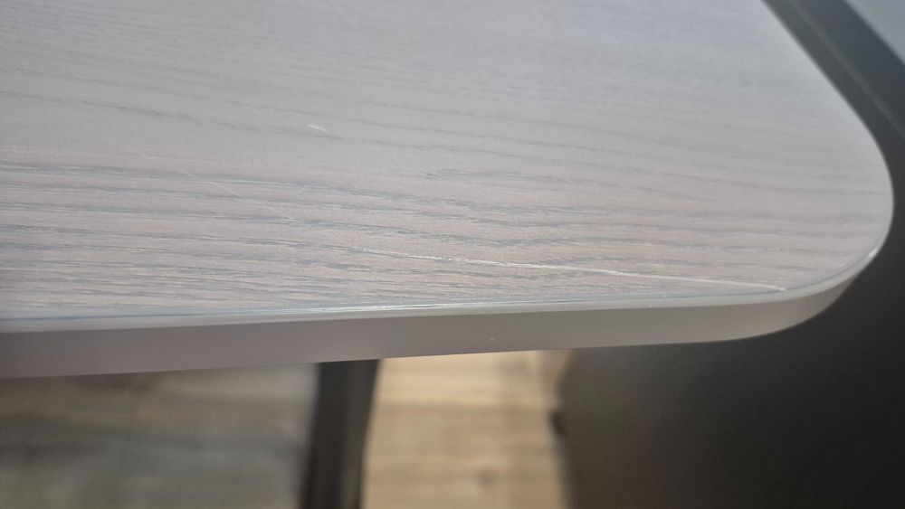 Narożne biurko Bekant Ikea