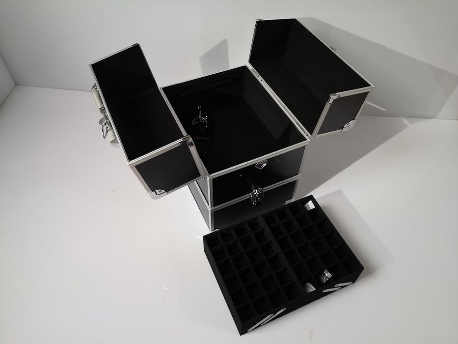 Kufer kosmetyczny duży nowy