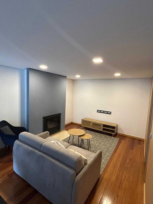 Apartamento com quartos partilhados