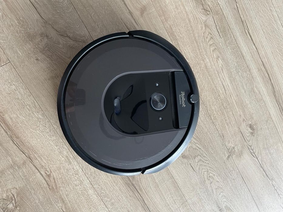 iRobot Roomba i7+