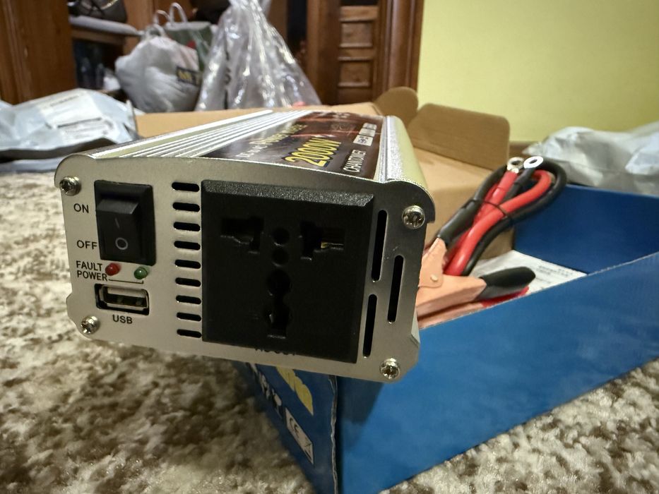 Інверто 12v-220 2000w Новий