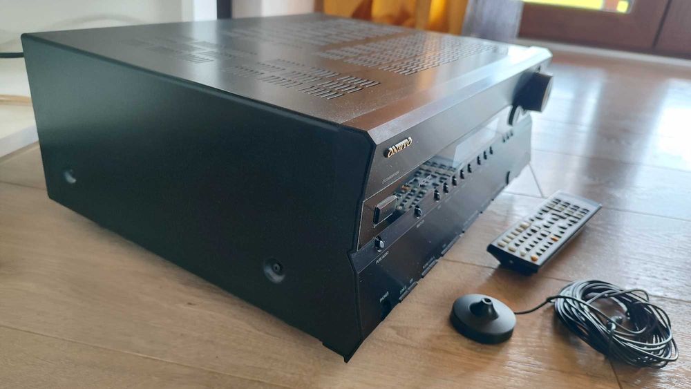 Amplituner ONKYO TX-SR 605