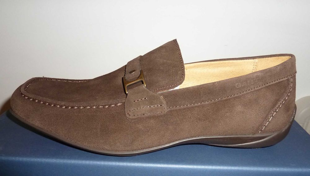 Sapatos novos camurça castanha GANT 41