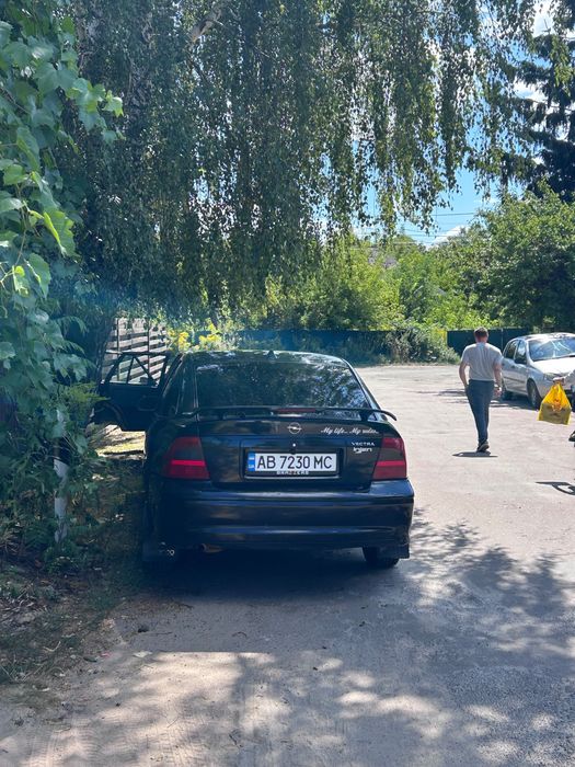 Авто Opel Vectra B хечбек
