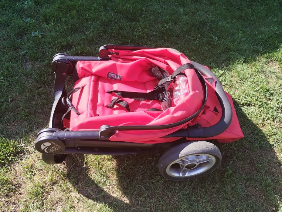 Wózek spacerowy szybki do składania