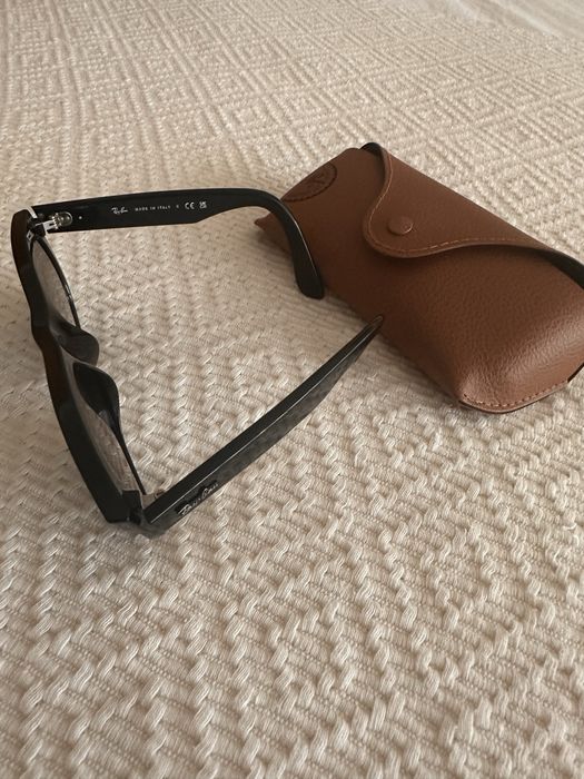 Vendo oculos de sol Ray-Ban pretos novos