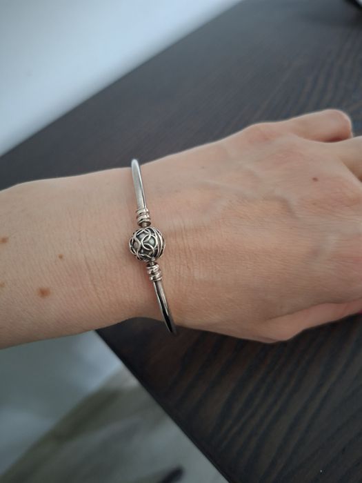 Pandora Moments Bangle z charmsem łapacz snów