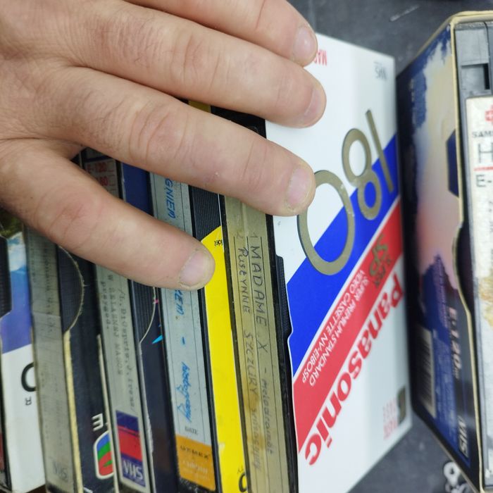 Kasety VHS z filmami 8 szt stan bdb lata 80-90