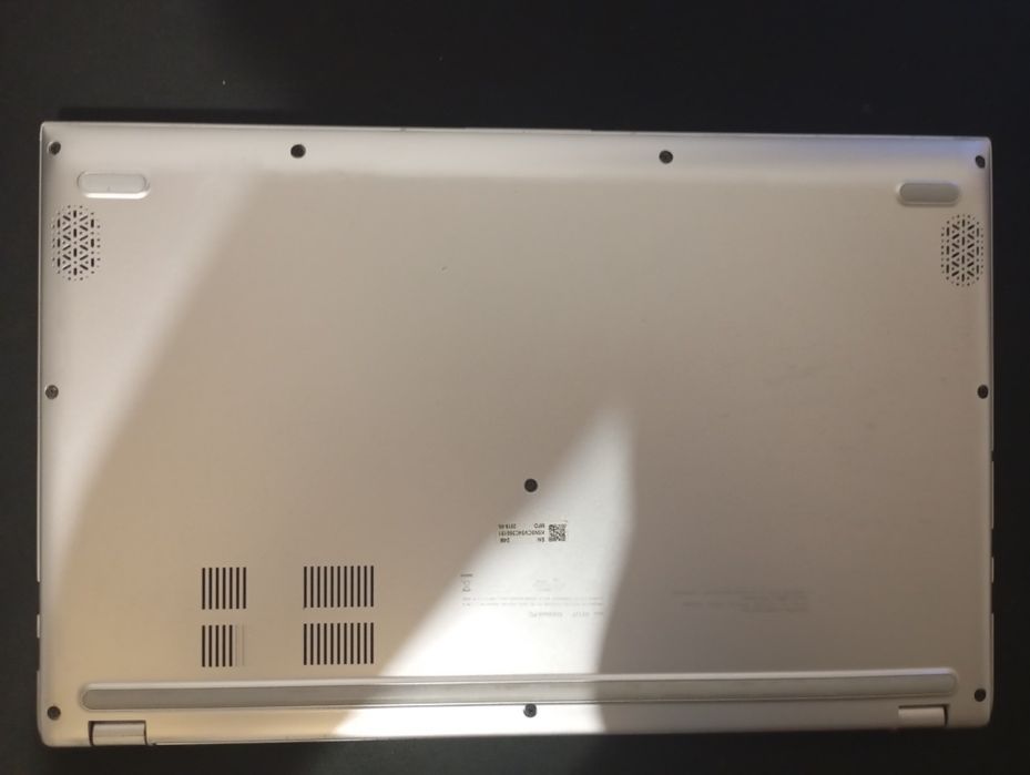 ASUS VivoBook 15