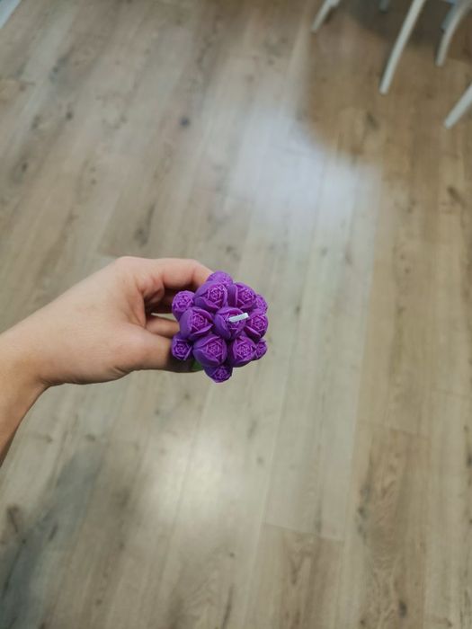Świeczka sojowa bukiet kwiatów tulipanów