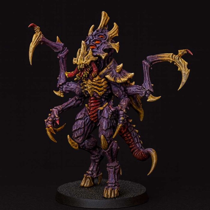 Tyranids - Neurolictor poza "Na wybiegu"