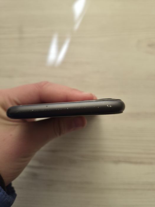 IPhone 11 на 128г