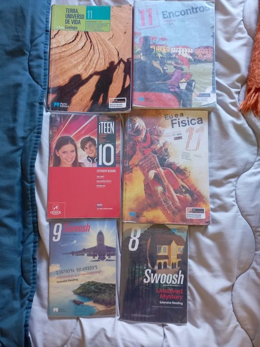 Vende-se livros Escolares