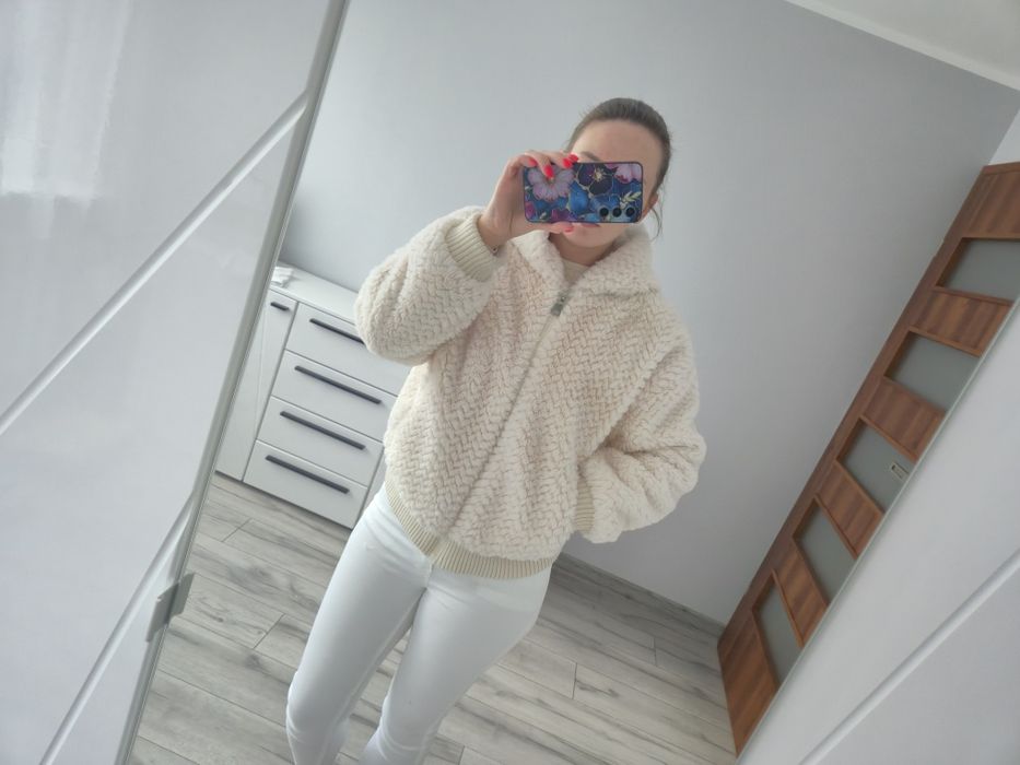 Kurtka futerko kremowa S/M