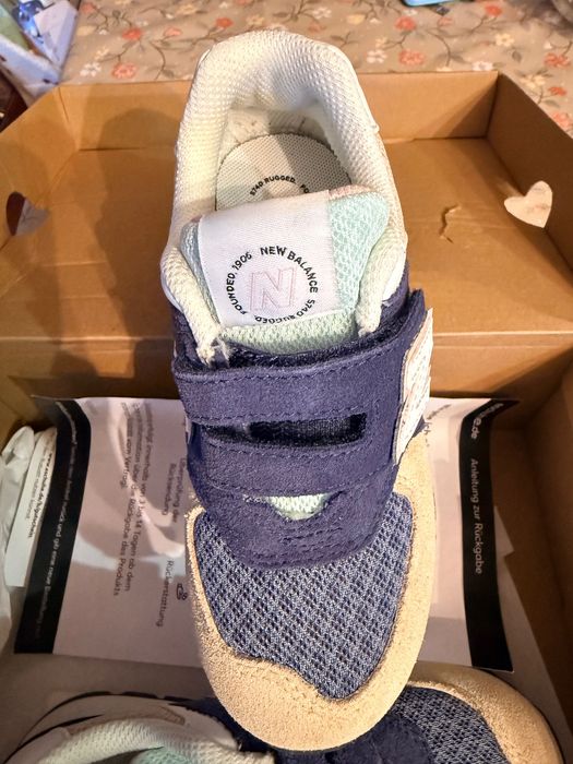 Продаю дитячі кросівки New balance