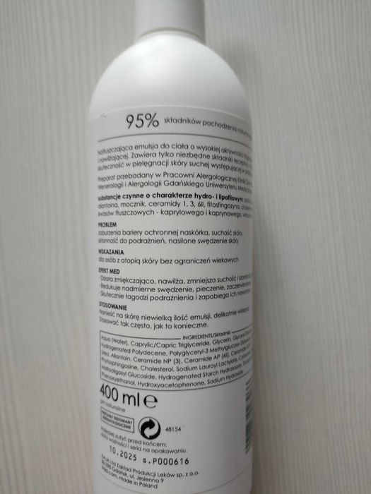 Emulsja do ciała Ziaja med pielęgnacja skóry z  AZS