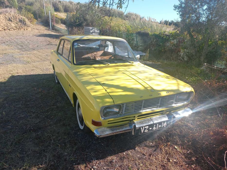 Ford Taunus — fotografia 8