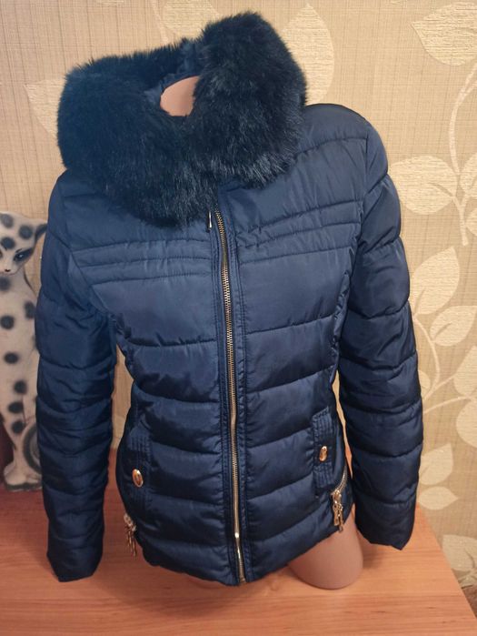 Жіноча зимова куртка, розмір S (наш 44)