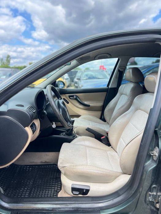 Na Sprzedaż Seat Leon 1.9D/bez rdzy/zadbany/alusy/długie oplaty/zamian