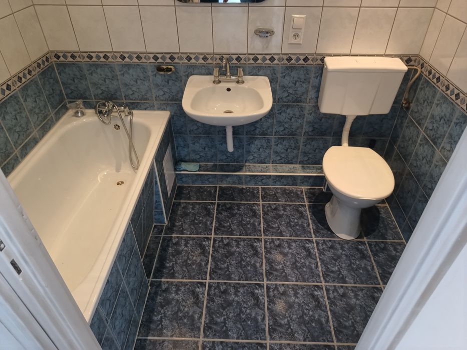 Wynajmę mieszkanie Ul.Księcia Janusza  drugie piętro - View 4