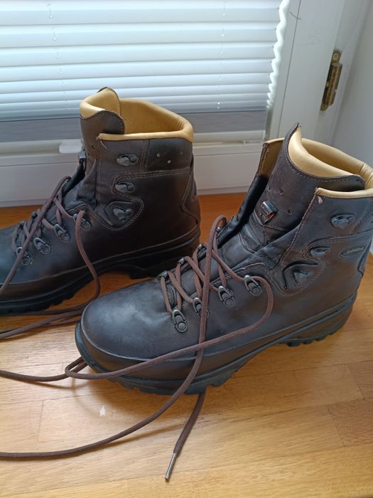 Buty trekkingowe LOWA Munro 43,5