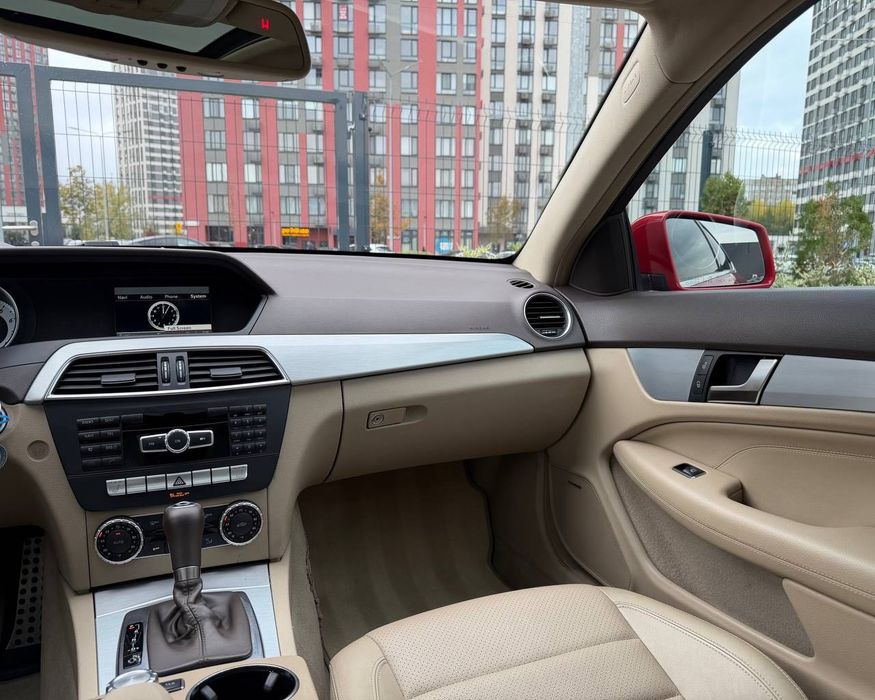 Mercedes-Benz C 250