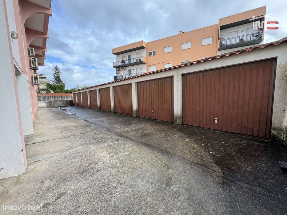 GARAGEM em Ourém com 15 m2