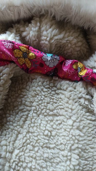 Зимова куртка на овчині для дівчинки. 98р.