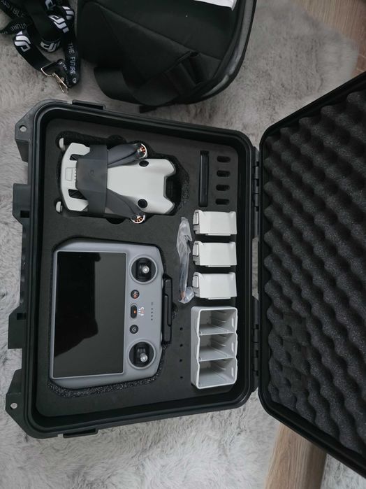 Dron DJI mini 4 pro combo