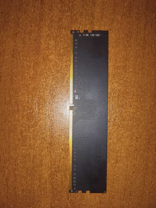 оперативная память ddr4  8gb PC4-21300