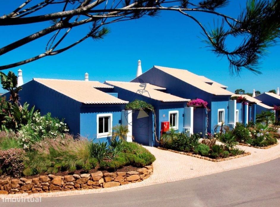 Resort hotel a venda na praia da luz, Lagos