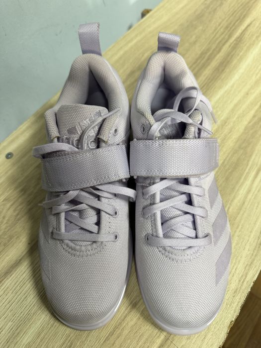 Продаю штангетки adidas