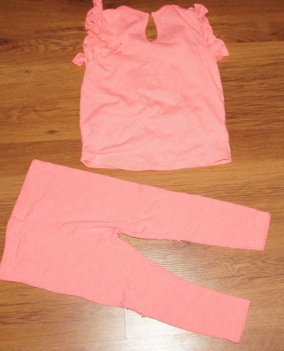 Komplet bluzka legginsy neonowy 80-86 na lato