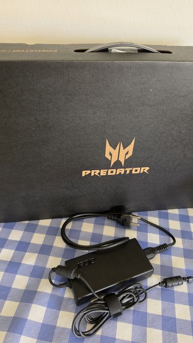 Portátil ACER Predator Helios 300 (i7, 1060gtx 6gb, 16gb ram)