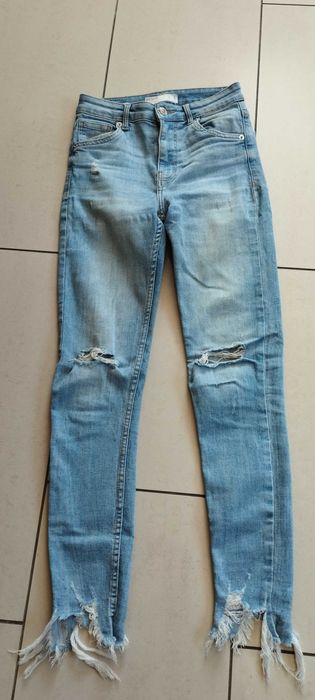 Jeansy damskie marki Bershka R.36