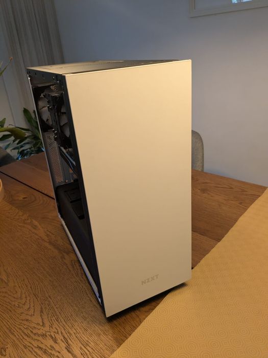 Caixa da NZXT