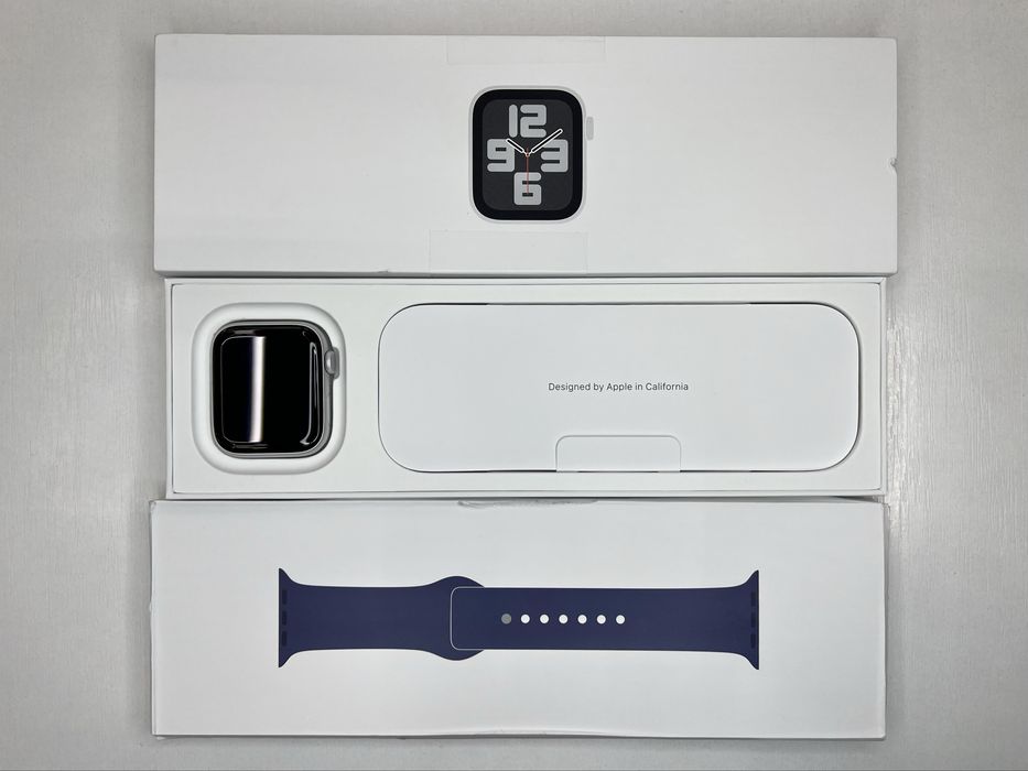 Нові не активовані Apple Wach SE 2 44mm Silver