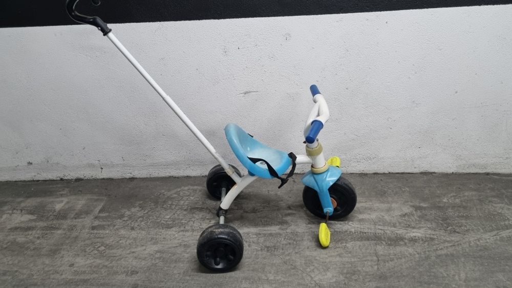 Triciclo para criança